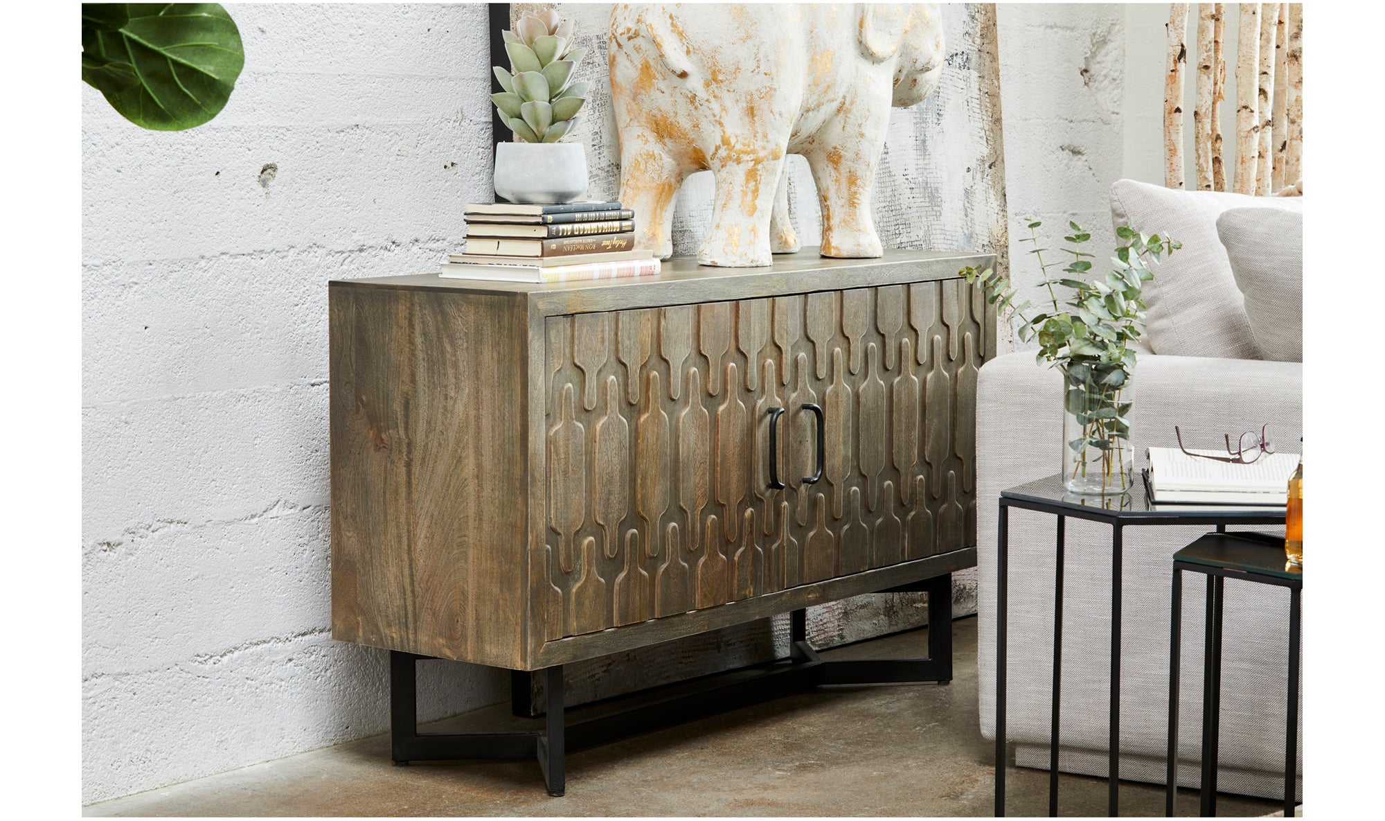 WEST SIDEBOARD