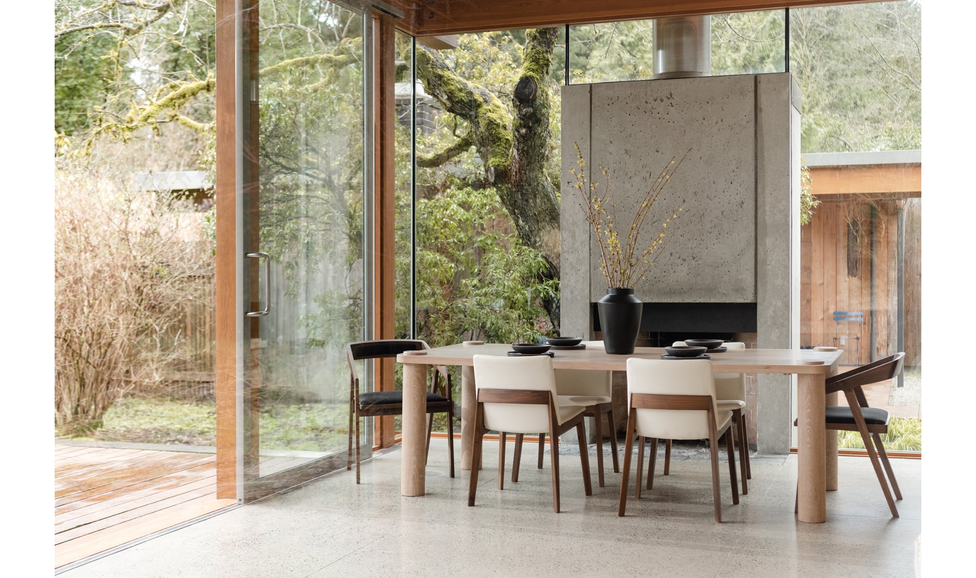 CENTURY DINING TABLE