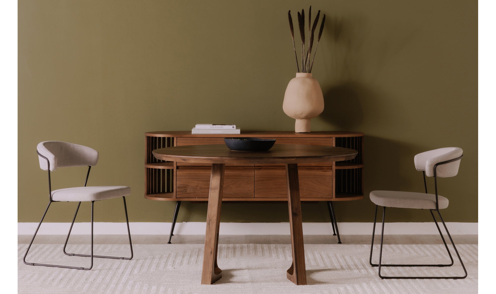 SILAS ROUND DINING TABLE