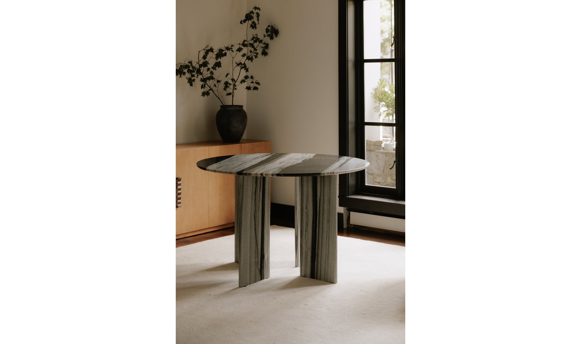 PANDA MARBLE - CELIA ROUND DINING TABLE