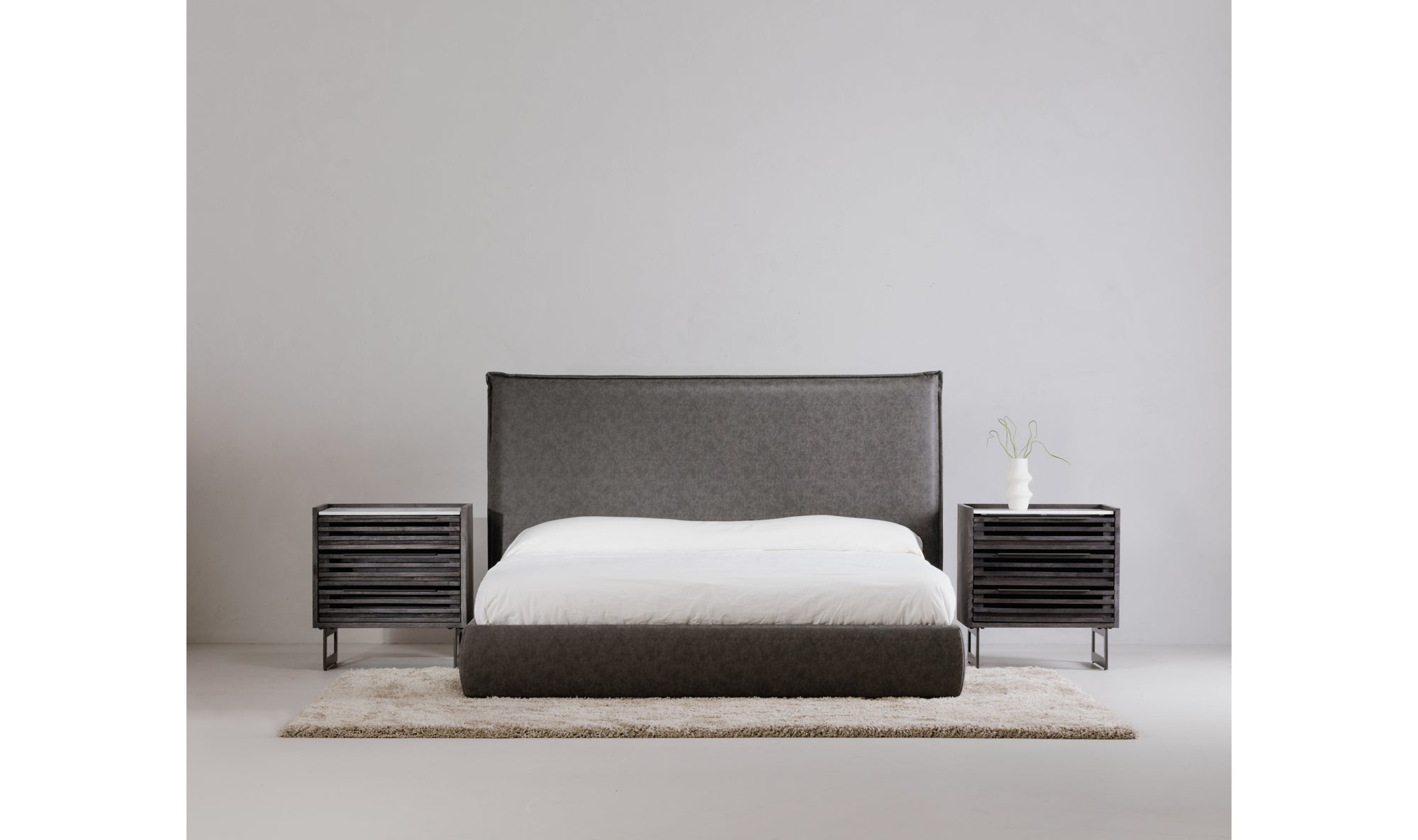 PALOMA 3 DRAWER NIGHTSTAND