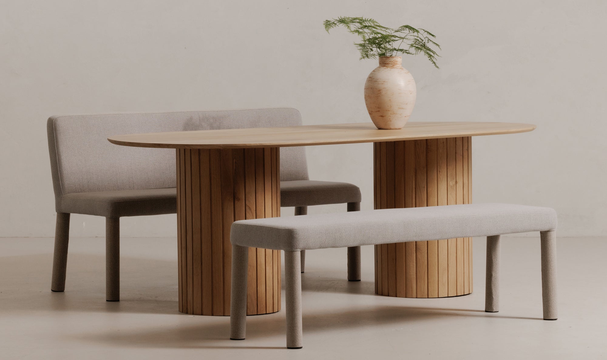 PLACE DINING BANQUETTE