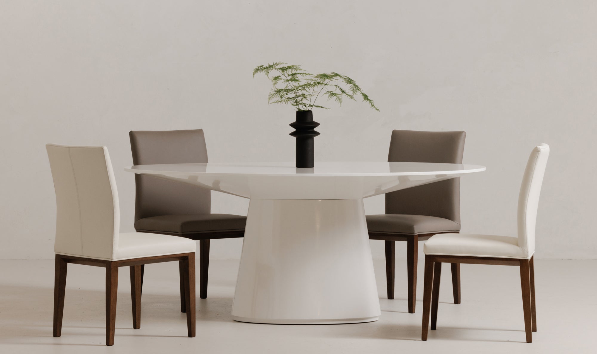 OTAGO OVAL DINING TABLE