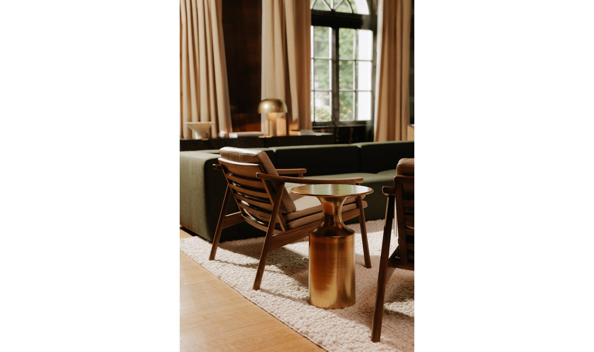 HARLOWE LOUNGE CHAIR