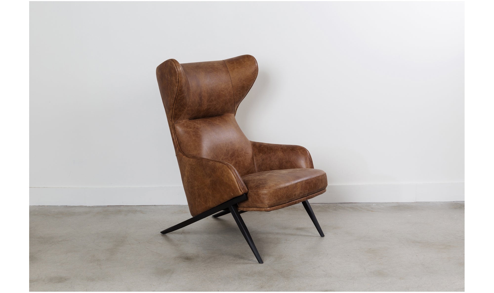 AMOS LEATHER ACCENT CHAIR