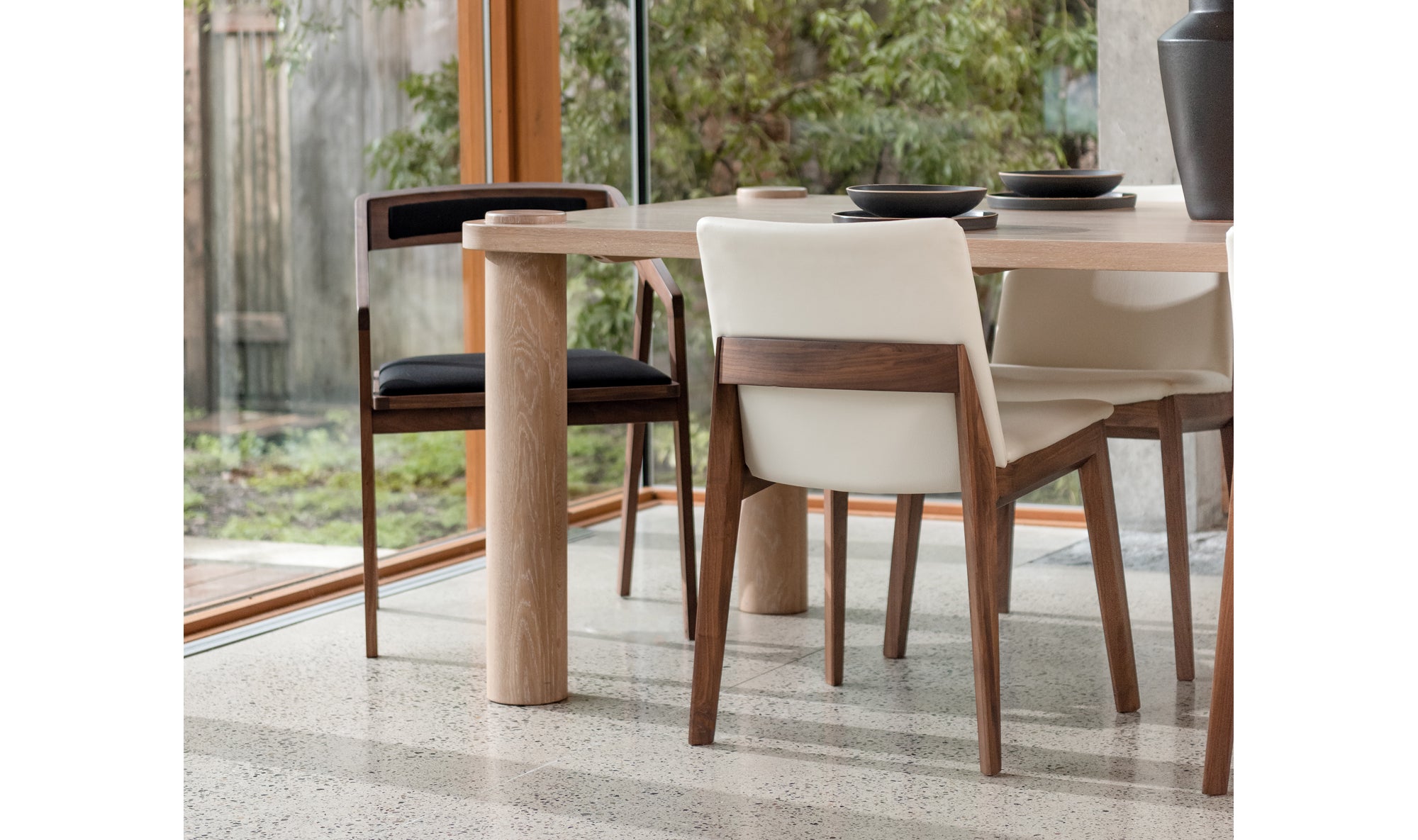 PADMA ARM CHAIR FABRIC