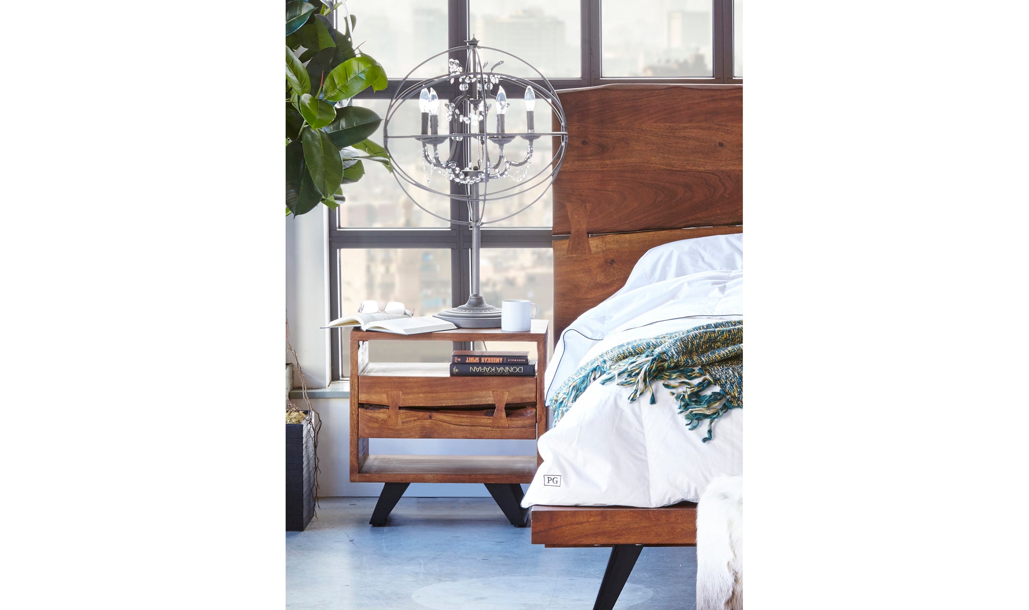 MADAGASCAR NIGHTSTAND