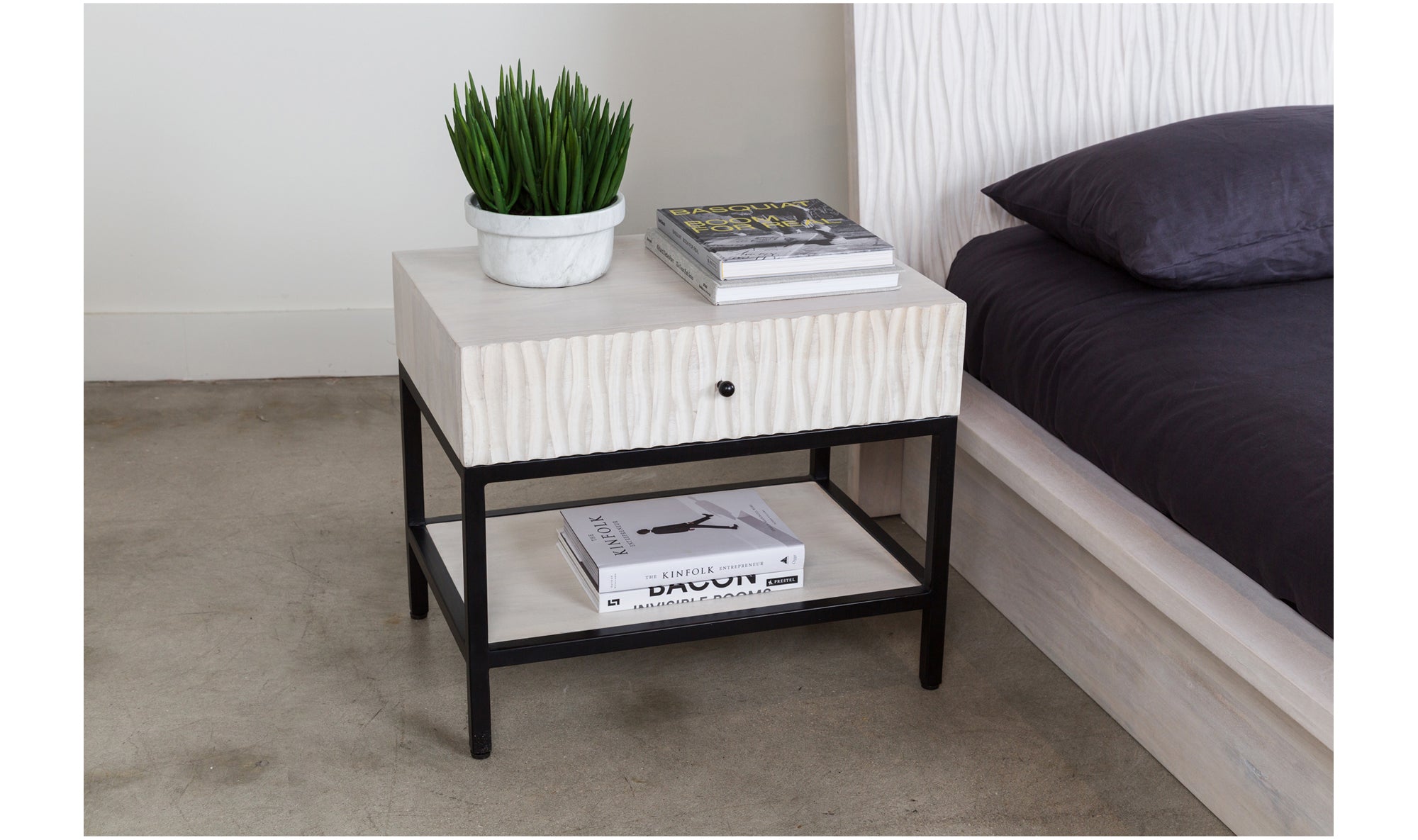FACEOUT NIGHTSTAND