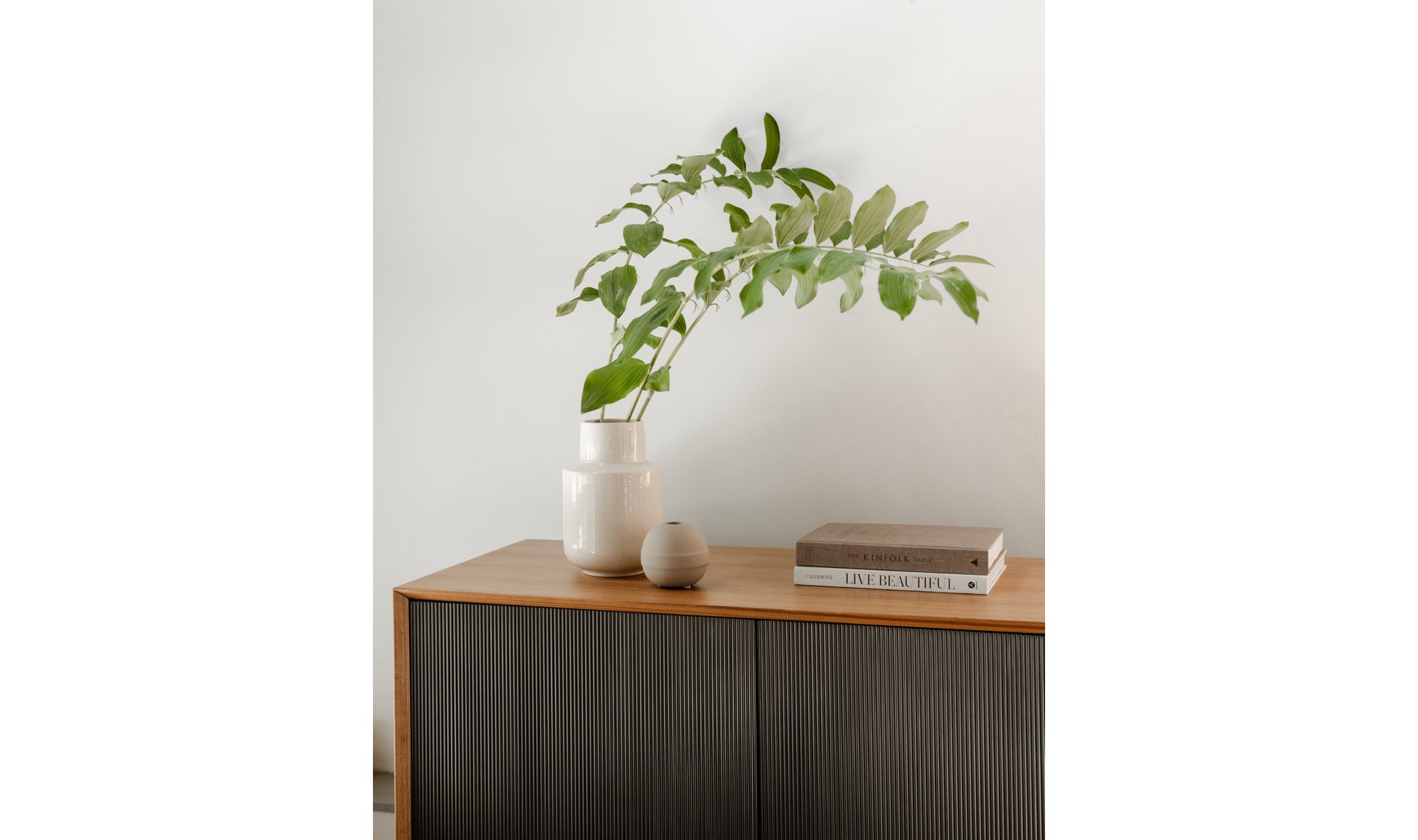 ARAYA SIDEBOARD