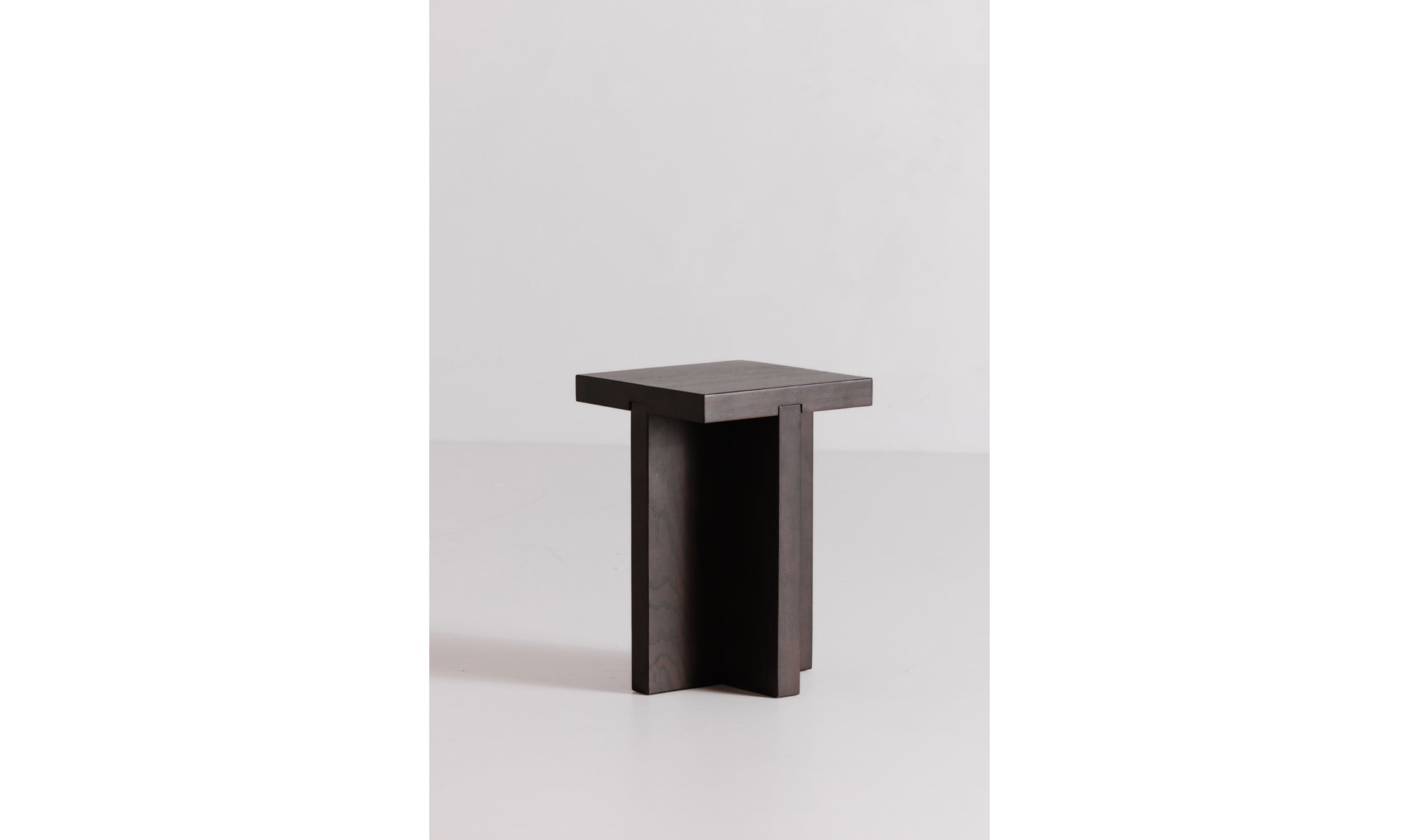 FOLKE SIDE TABLE