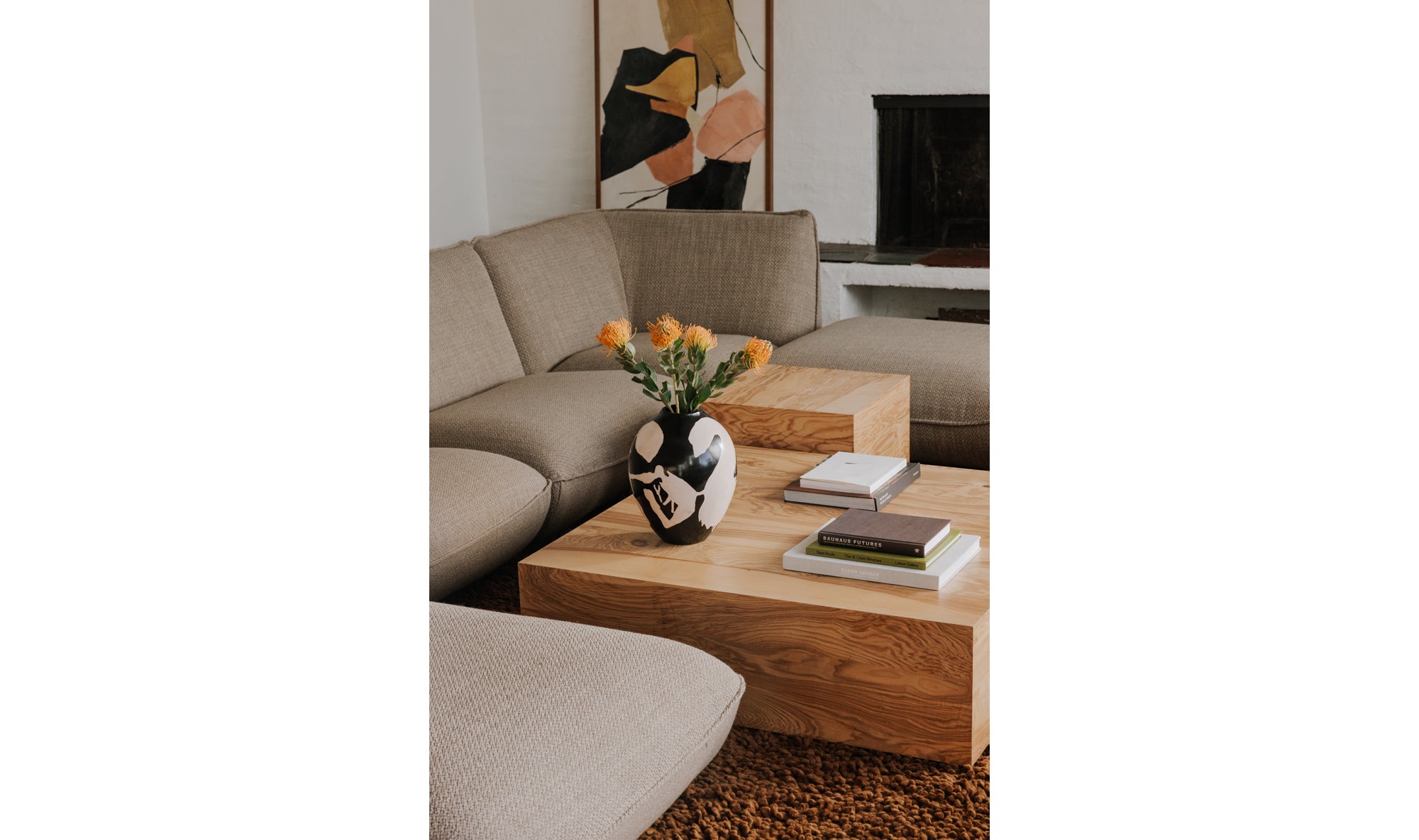 ZEPPELIN CORNER CHAIR