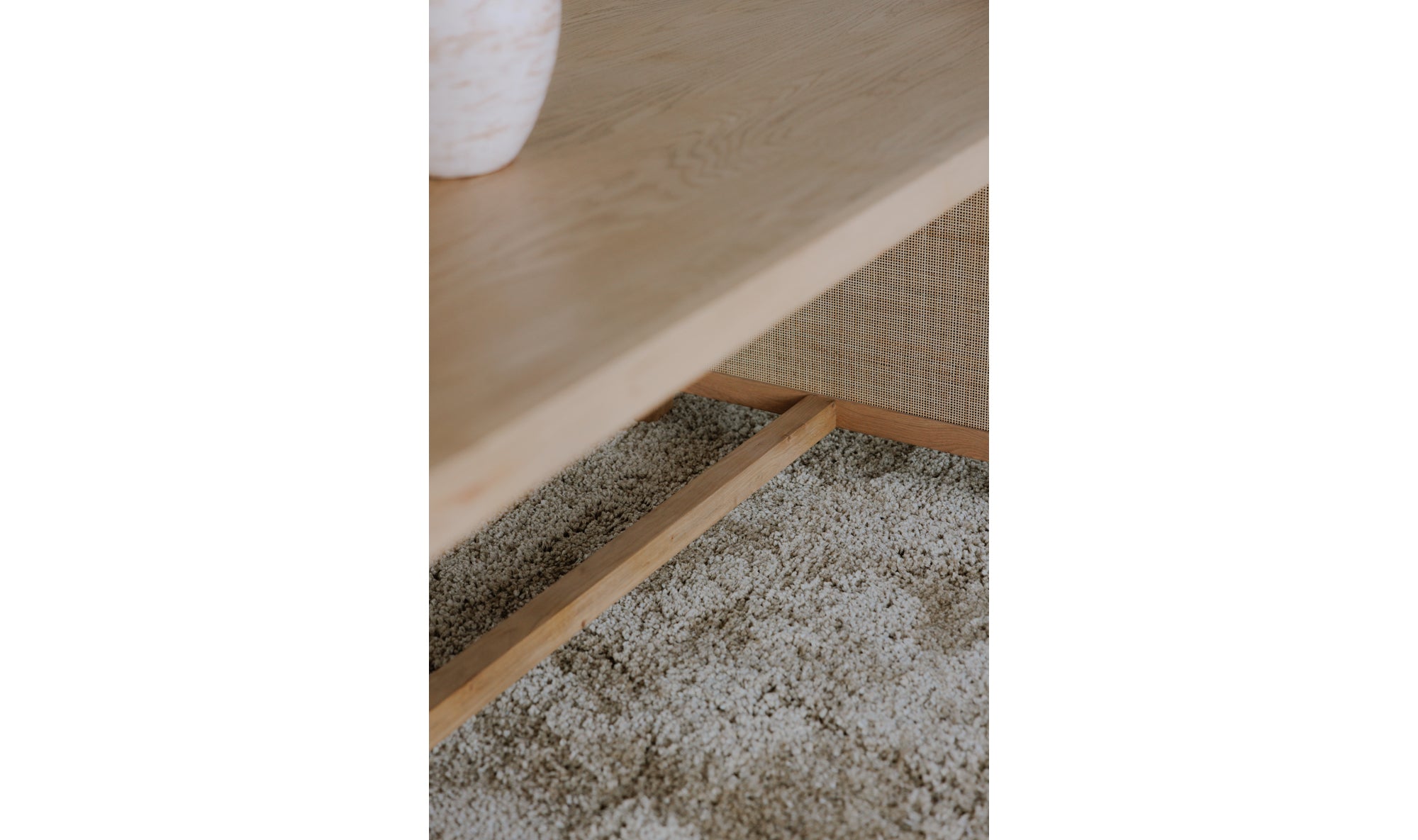 HARRINGTON DINING TABLE