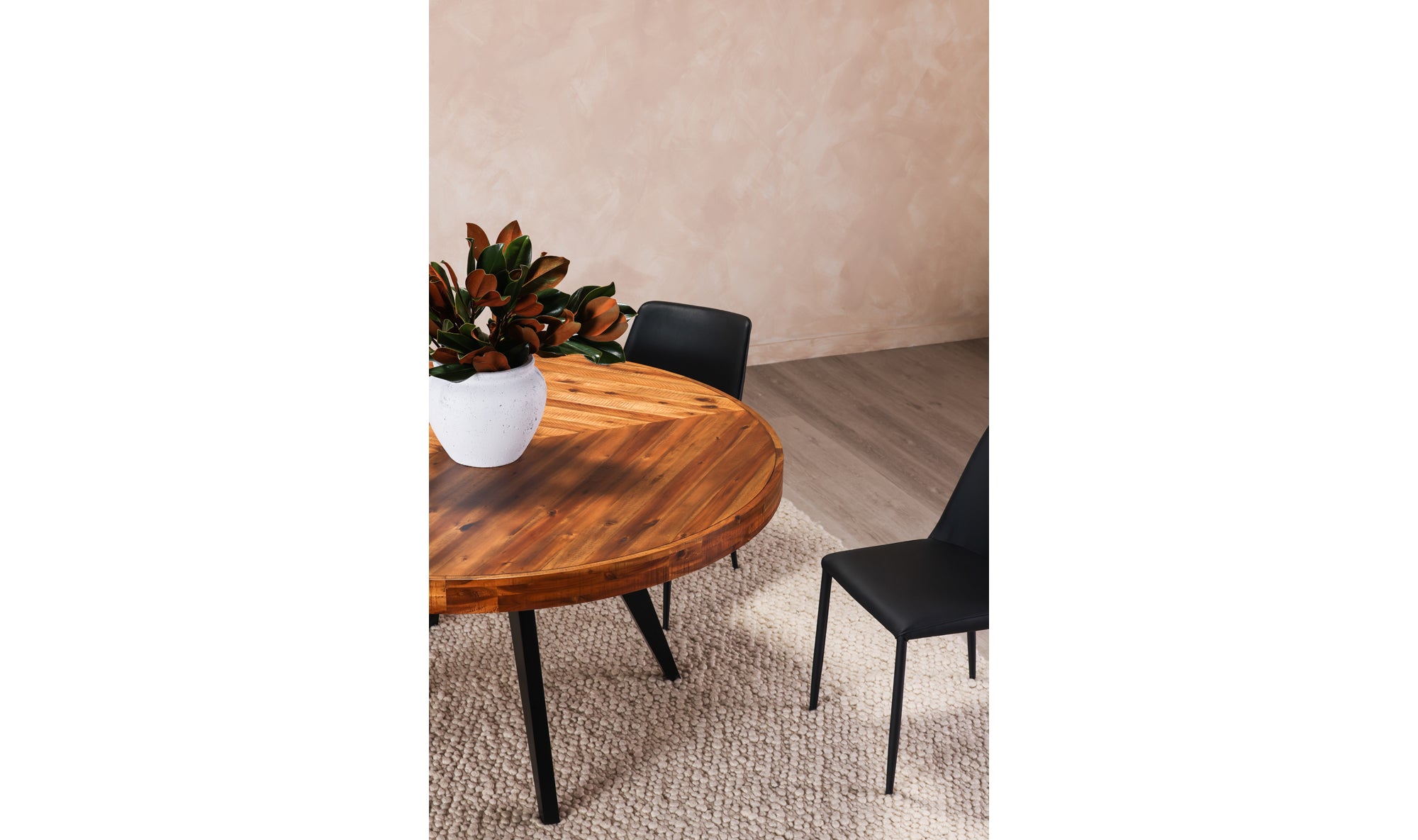 PARQ 60IN ROUND DINING TABLE