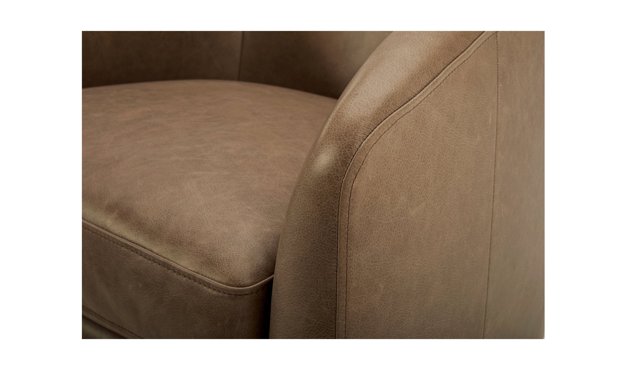 OSCY LEATHER SWIVEL CHAIR