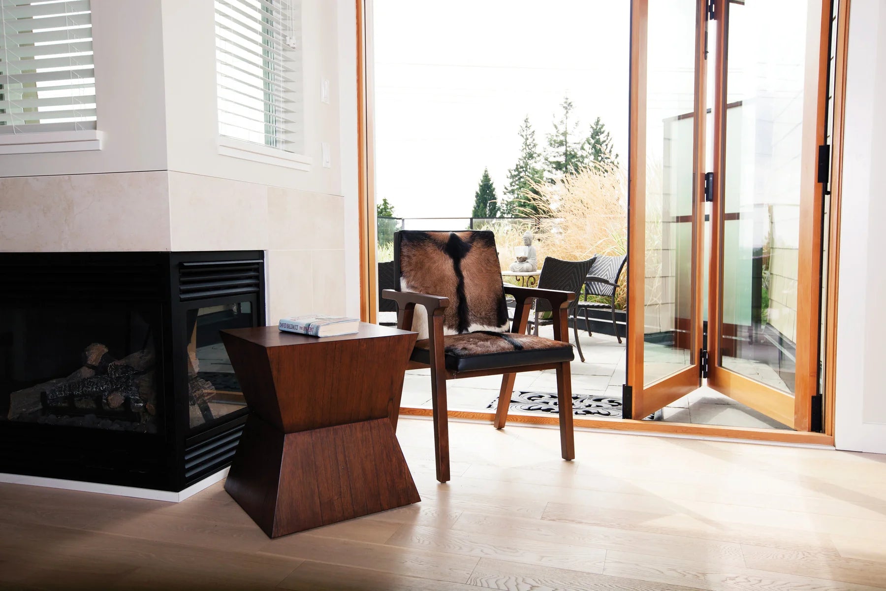 RIO COOL ARMCHAIR - COOL BROWN, LEATHER/GOAT HAIR