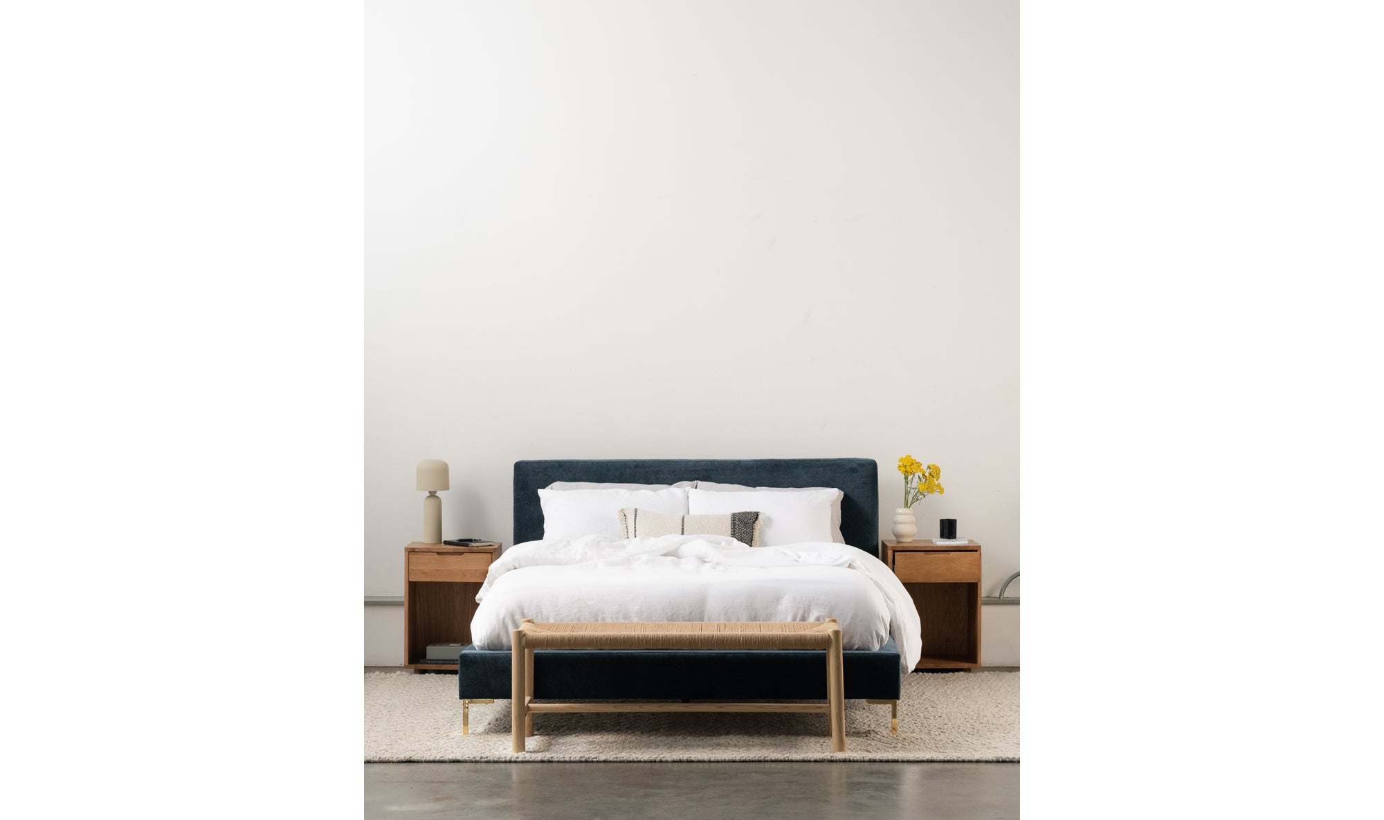 ASTRID QUEEN BED