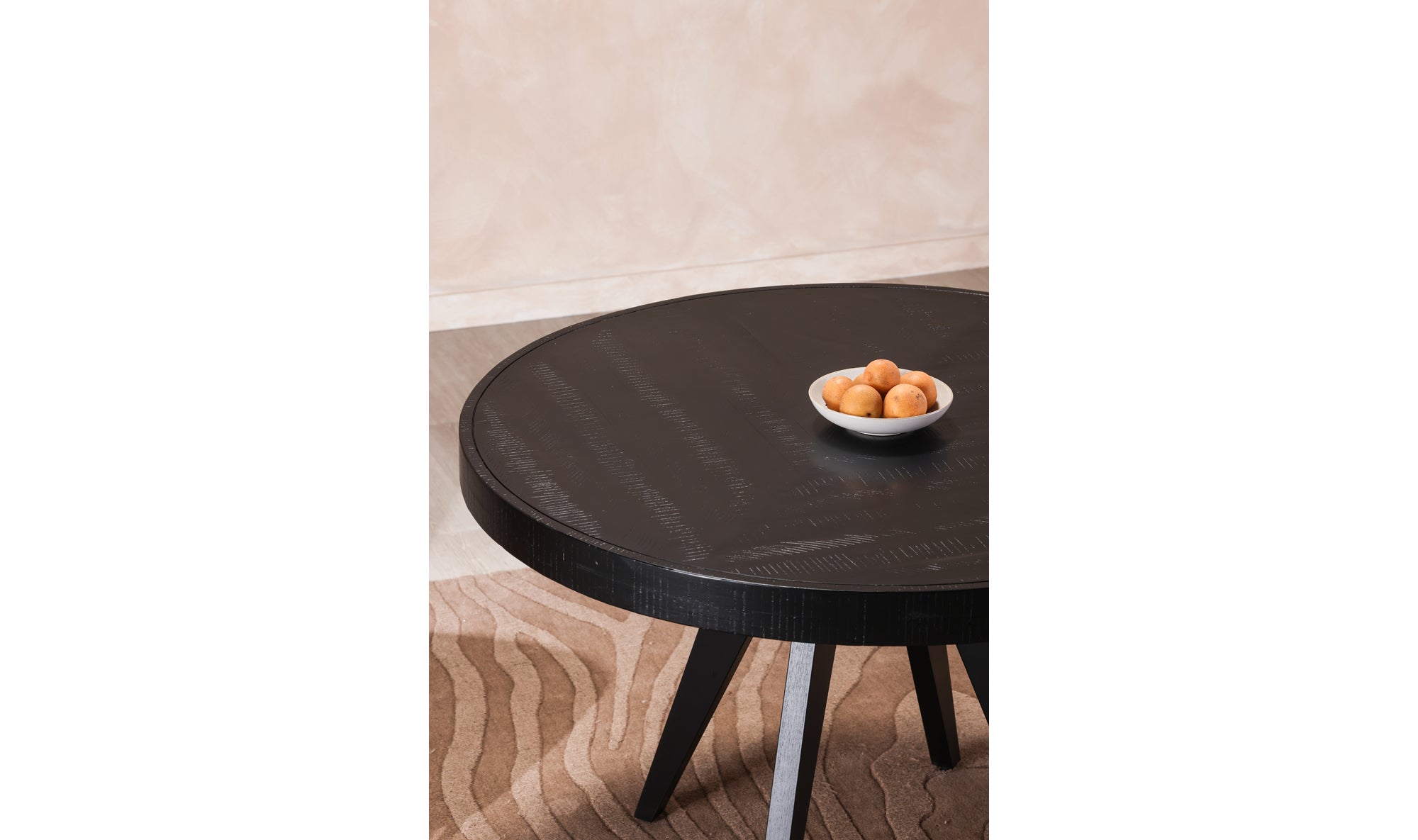 PARQ ROUND DINING TABLE