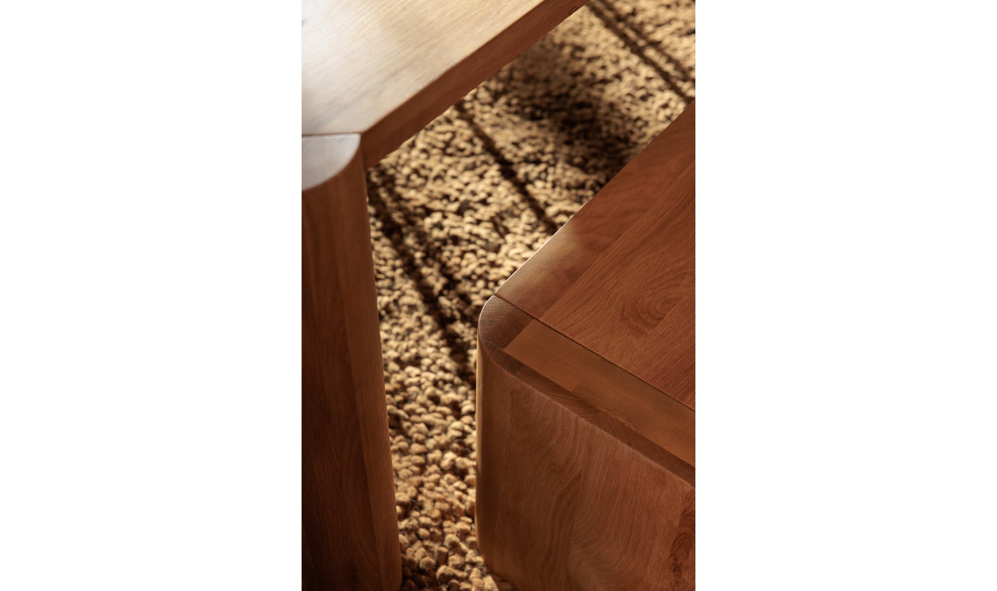 POST DINING BENCH SMALL