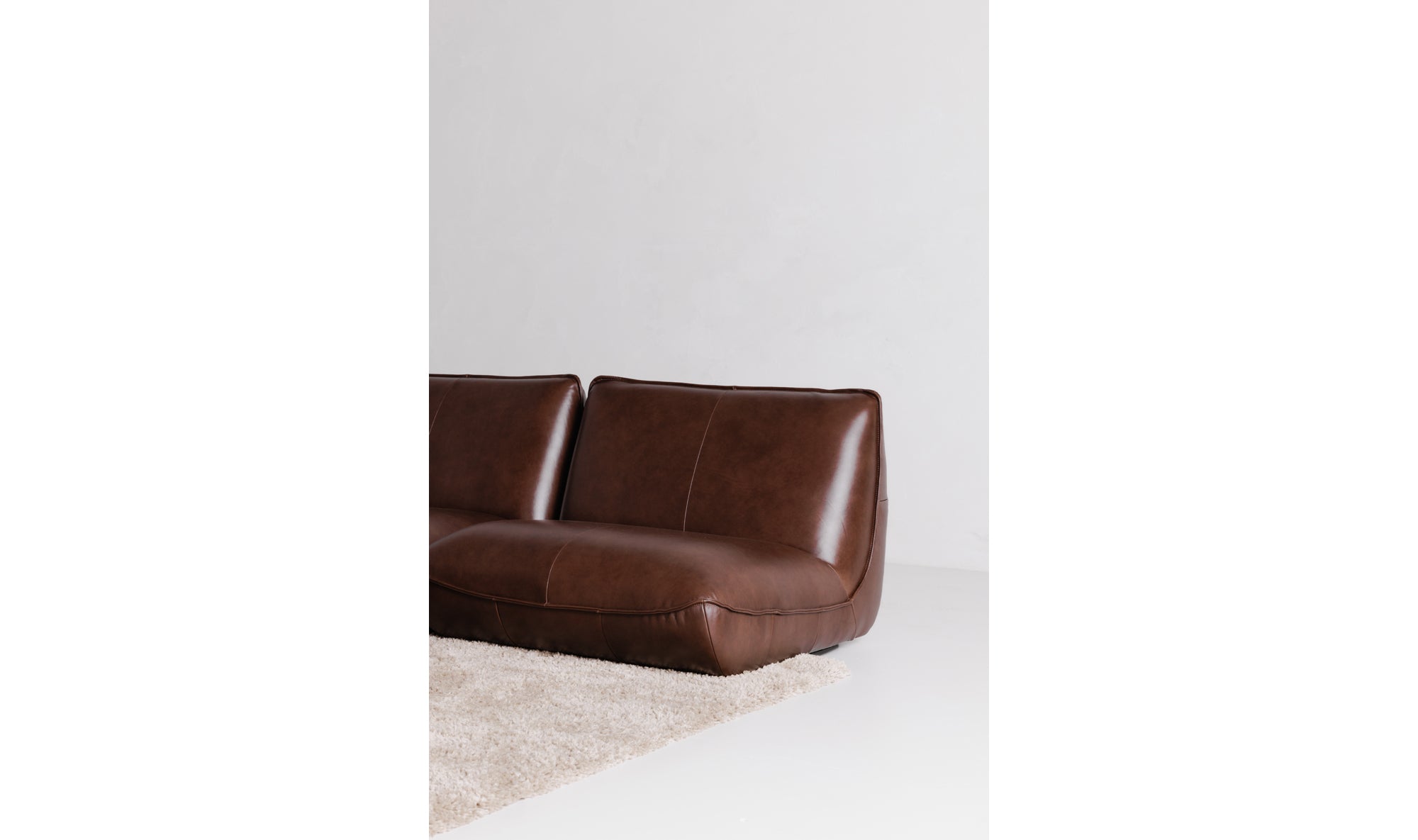 ZEPPELIN LEATHER OTTOMAN