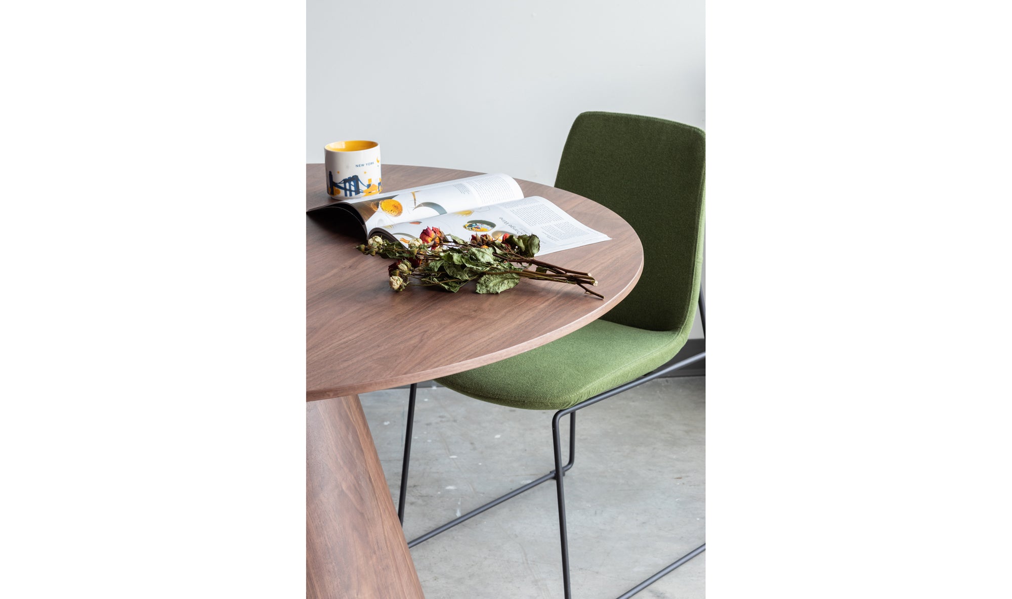 OTAGO ROUND DINING TABLE