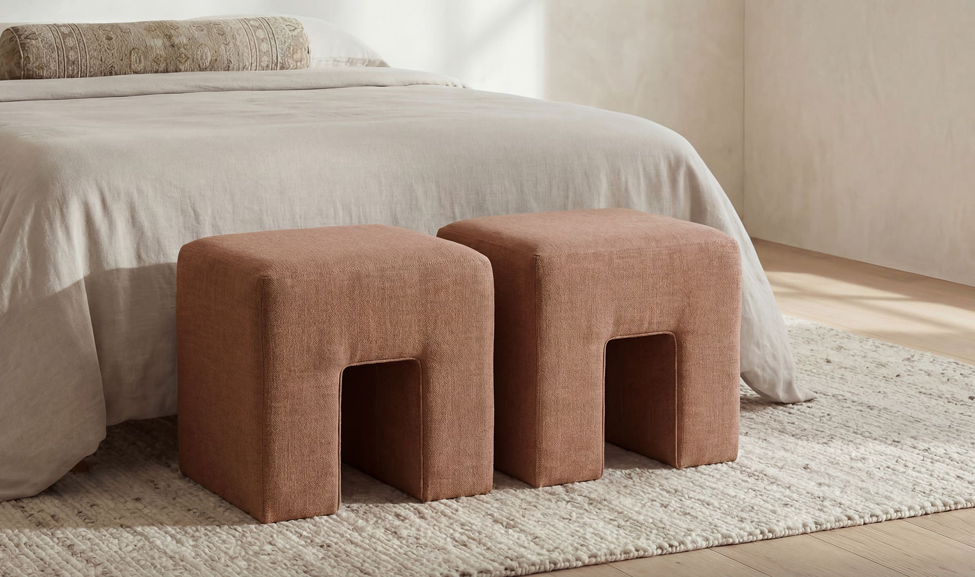 18" Washed Pink Wood Stool