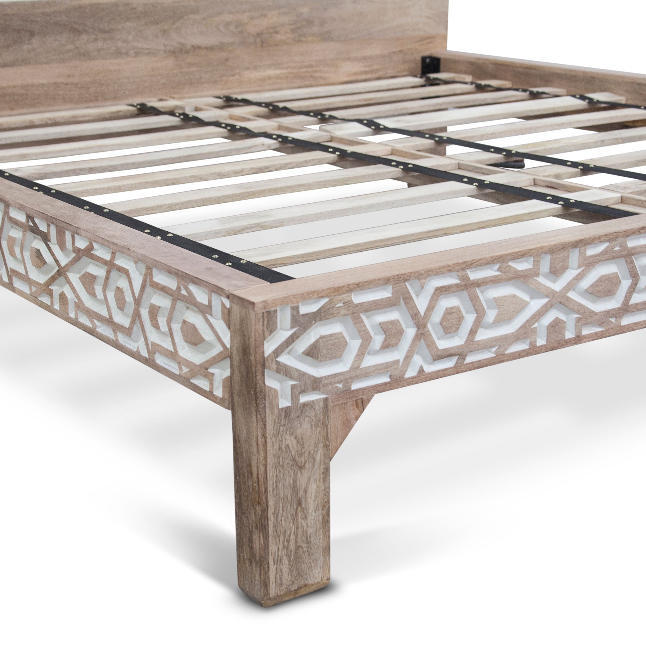 82" Carved Natural White King Size Bed