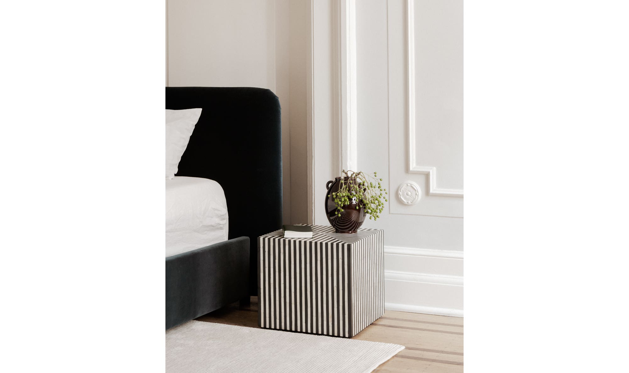 18" Black and White Iron Side Table